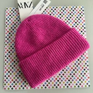 ZARA Fuchsia Pink Knit Hat size Medium NWT